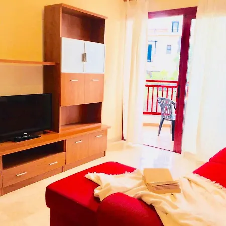 Quite Eden Pool Apartman *